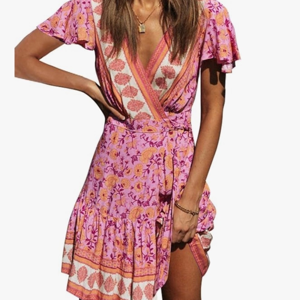ZESICA Bohemian Floral Wrap dress, Size small, NWT